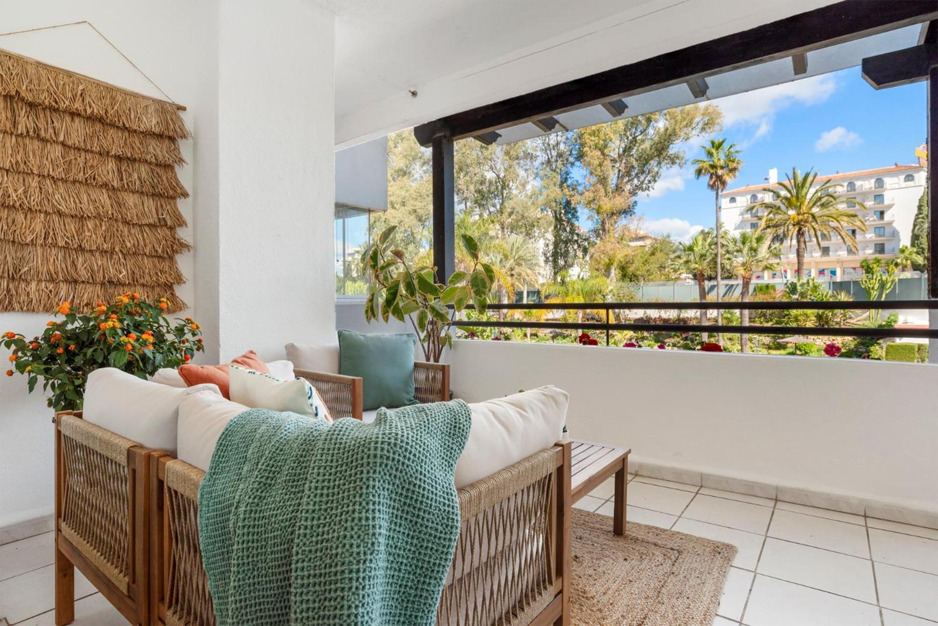 Charming And Spacious In Medina Garden - Puerto Banus Lägenhet *